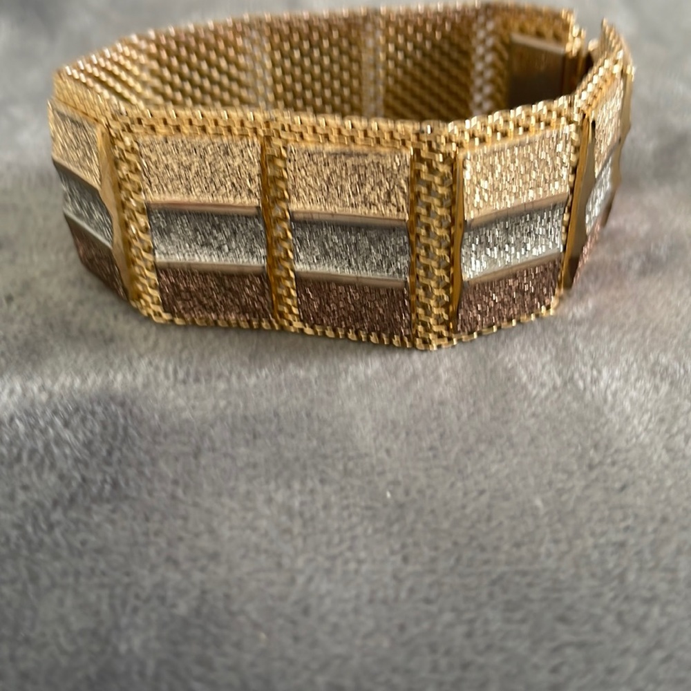 SOHI GOLD and White TONE Design WOMEN BRACELET